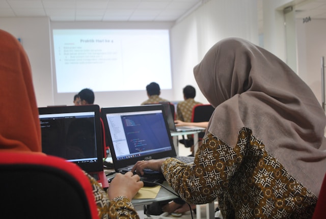 Perkembangan etika komputer